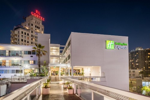 Holiday Inn Express - Downtown San Diego an IHG Hotel - image 38