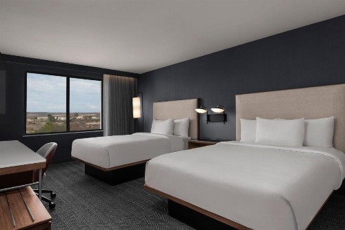 Holiday Inn San Diego North Miramar an IHG Hotel - image 11
