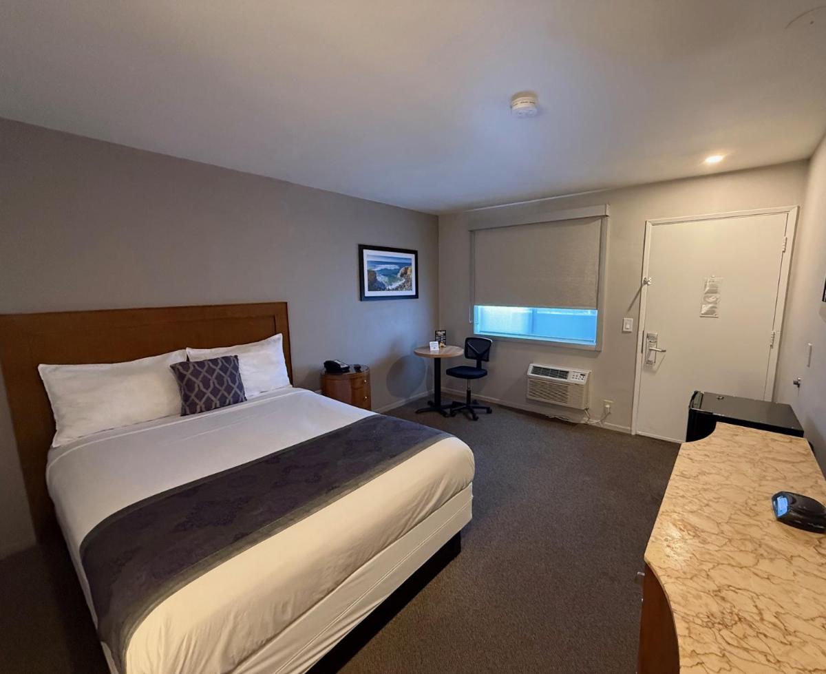 Heritage Inn San Diego - image 3