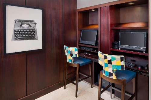 Residence Inn by Marriott San Diego Downtown/Gaslamp Quarter - image 16