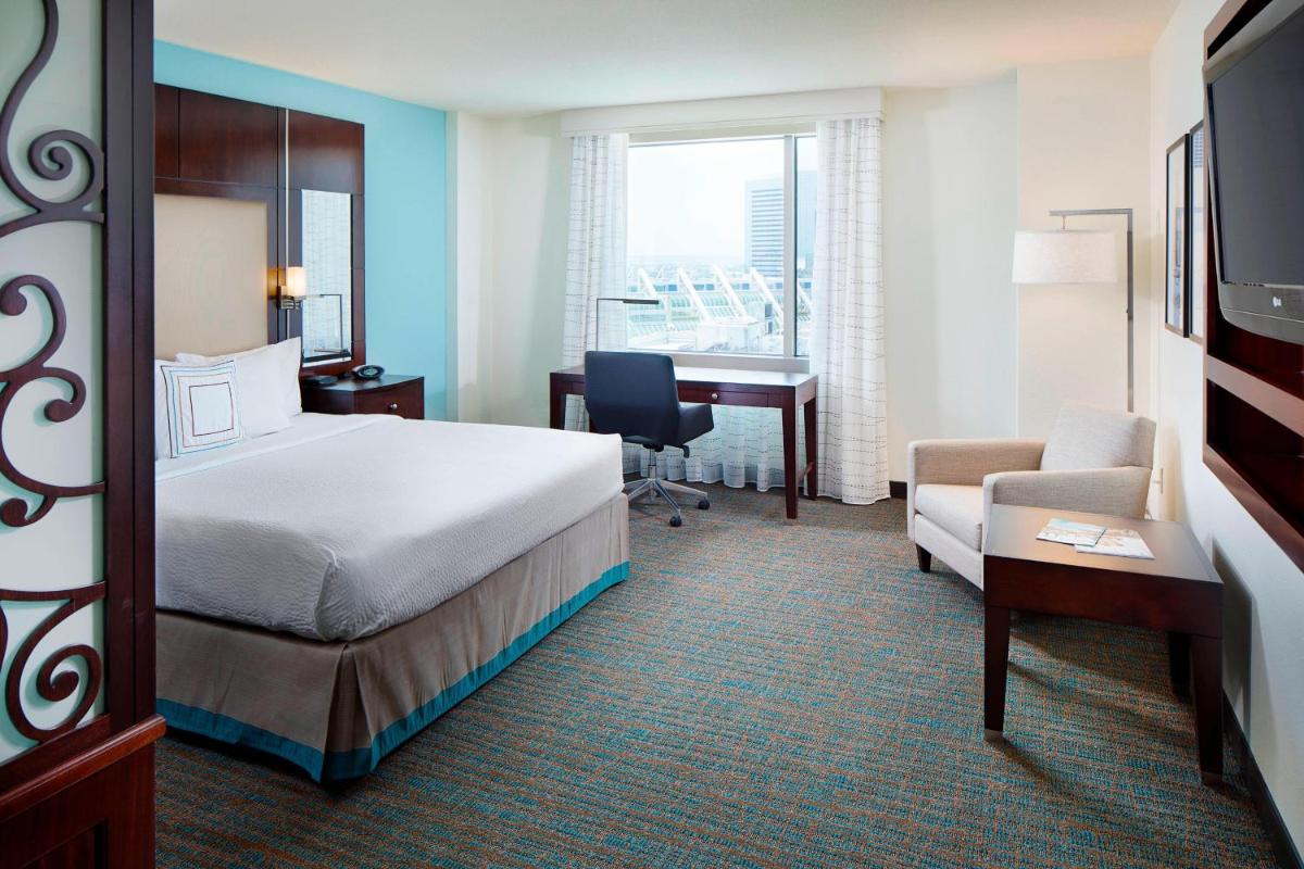 Residence Inn by Marriott San Diego Downtown/Gaslamp Quarter - image 4