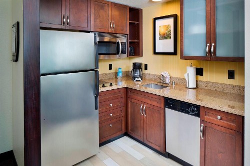 Residence Inn by Marriott San Diego Downtown/Gaslamp Quarter - image 5