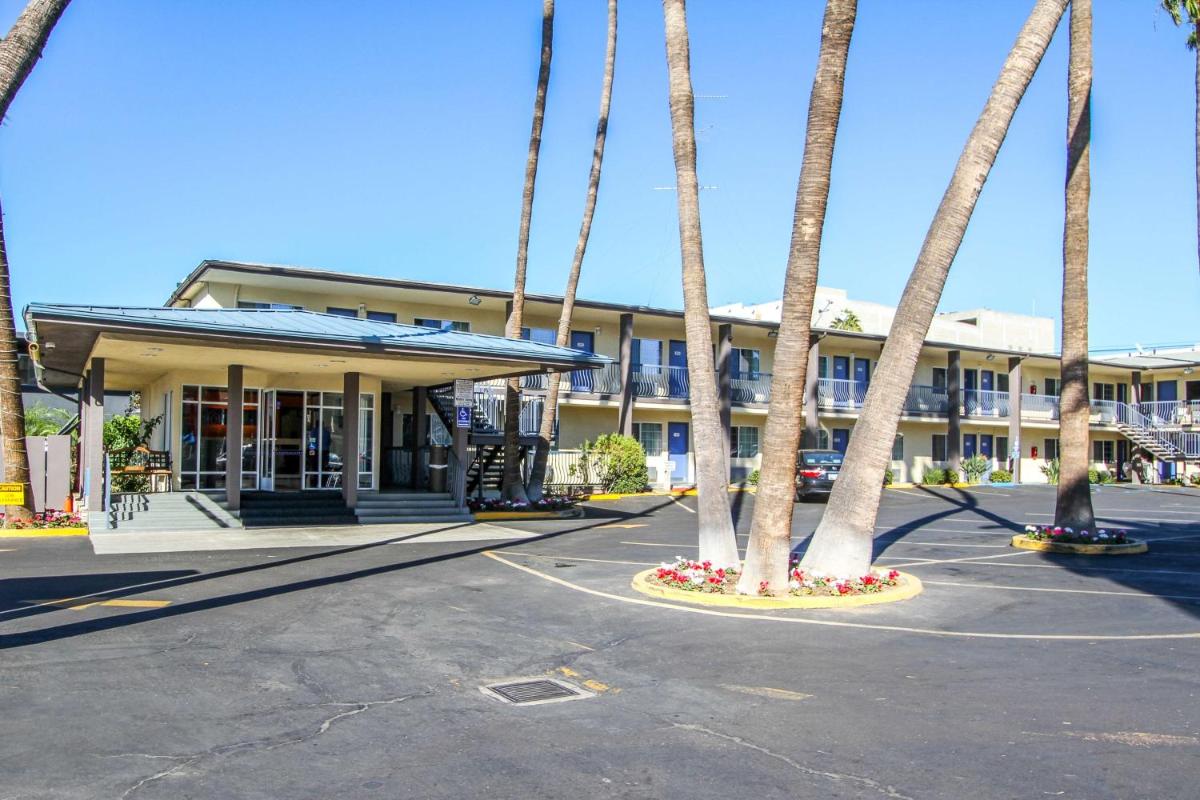 Motel 6 San Diego Airport/Harbor - image 2