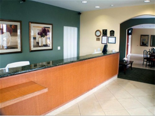 Pleasant Inn - image 17