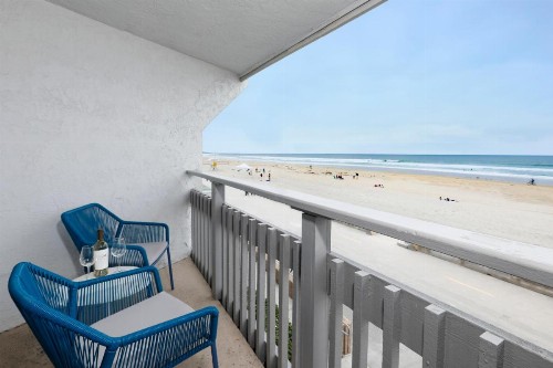 Blue Sea Beach Hotel - image 10
