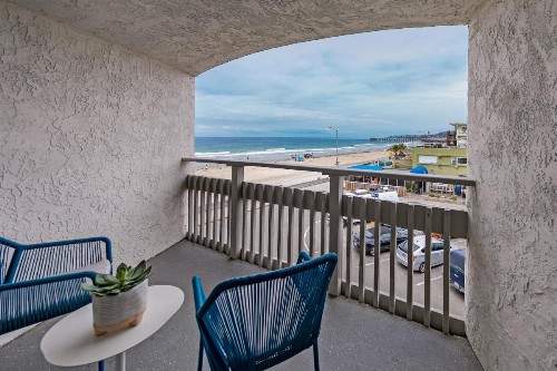 Blue Sea Beach Hotel - image 17
