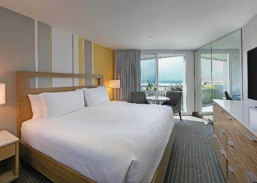 Blue Sea Beach Hotel - image 30