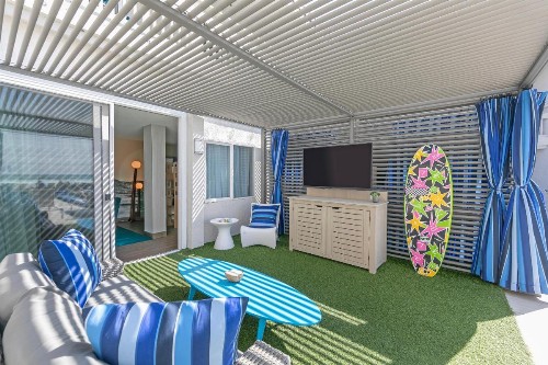 Blue Sea Beach Hotel - image 36