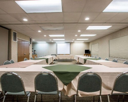 Quality Suites San Diego Otay Mesa - image 15