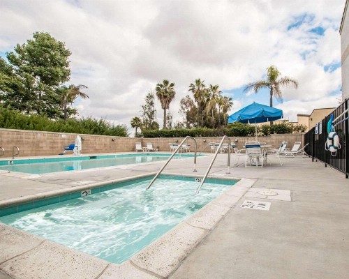 Quality Suites San Diego Otay Mesa - image 20
