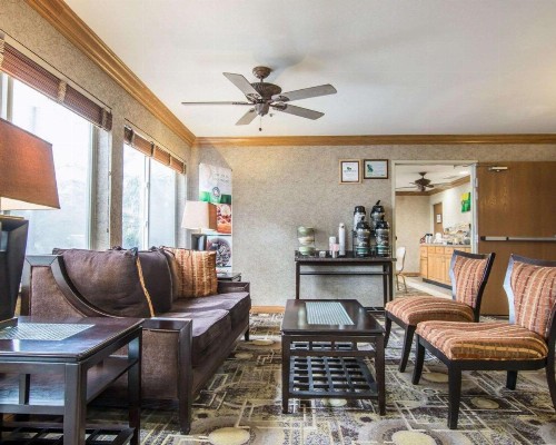 Quality Suites San Diego Otay Mesa - image 27