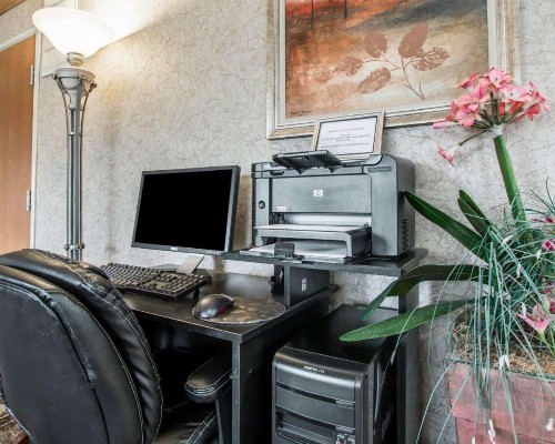 Quality Suites San Diego Otay Mesa - image 6