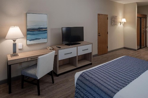 Bay Club Hotel and Marina - image 17