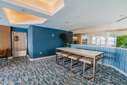 Bay Club Hotel and Marina - image 48