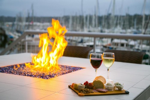 Bay Club Hotel and Marina - image 8