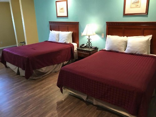 Travelodge by Wyndham San Diego SeaWorld - image 8