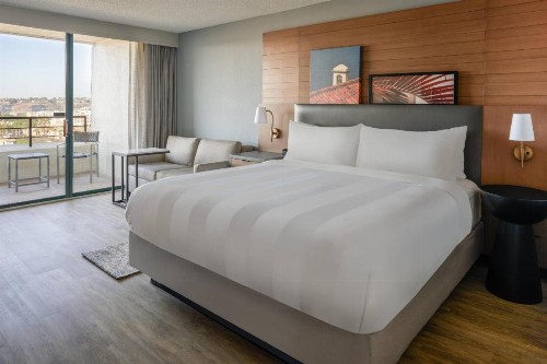 San Diego Marriott Mission Valley - image 22