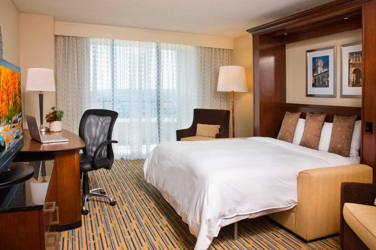 San Diego Marriott Mission Valley - image 7
