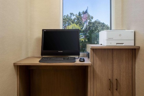 Sonesta ES Suites Carmel Mountain Rancho Bernardo - image 3