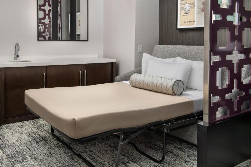 Courtyard by Marriott San Diego Downtown - image 29