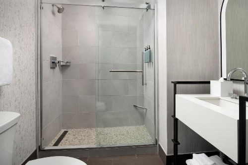 Courtyard by Marriott San Diego Downtown - image 33