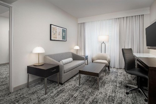 Courtyard by Marriott San Diego Downtown - image 35