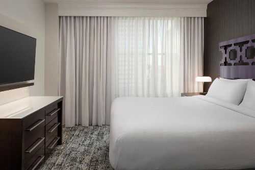 Courtyard by Marriott San Diego Downtown - image 37
