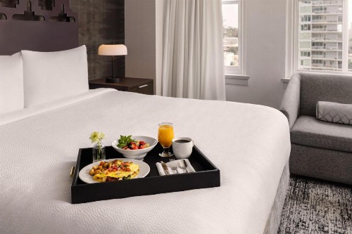 Courtyard by Marriott San Diego Downtown - image 44