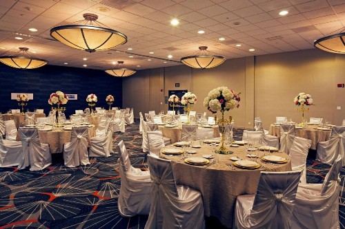 Courtyard by Marriott San Diego Mission Valley/Hotel Circle - image 28