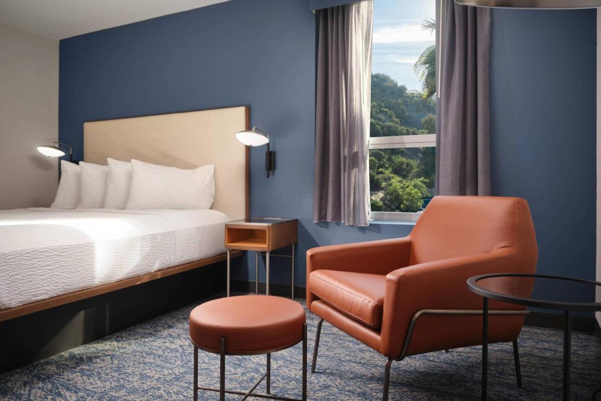 Courtyard by Marriott San Diego Mission Valley/Hotel Circle - image 6