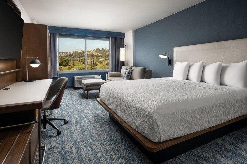 Courtyard by Marriott San Diego Mission Valley/Hotel Circle - image 7