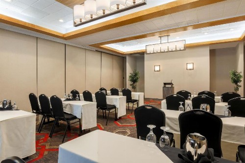 Four Points by Sheraton San Diego - image 10
