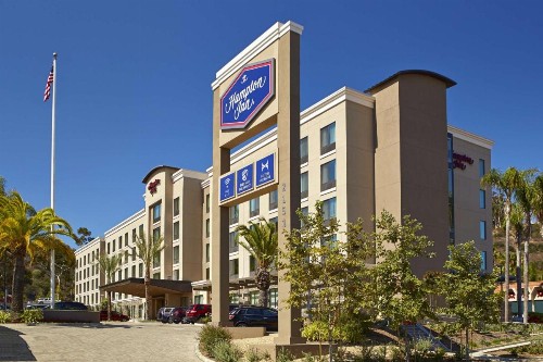 Hampton Inn San Diego Mission Valley - image 3