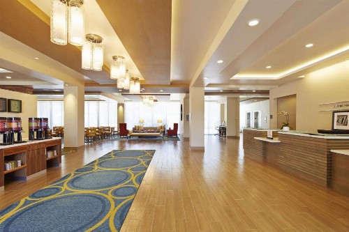 Hampton Inn San Diego Mission Valley - image 6