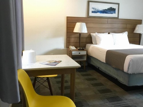 Downtown San Diego Lodge - image 8