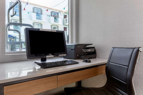 Comfort Inn San Diego Old Town - image 17