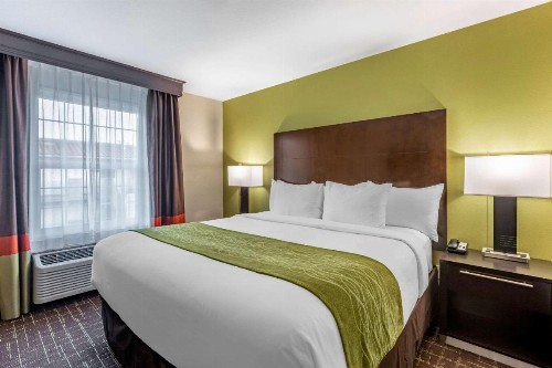 Comfort Inn San Diego Old Town - image 18