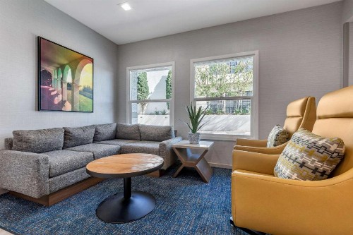 Comfort Inn San Diego Old Town - image 3