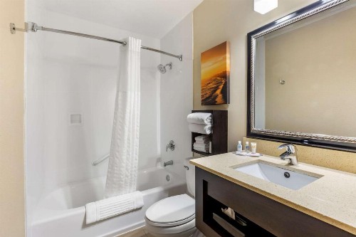 Comfort Inn San Diego Old Town - image 5
