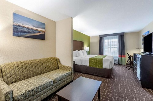 Comfort Inn San Diego Old Town - image 8