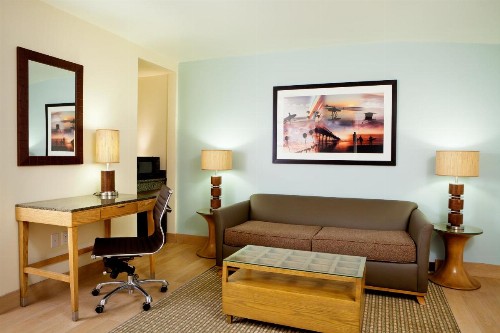 PB Surf Beachside Inn - image 3
