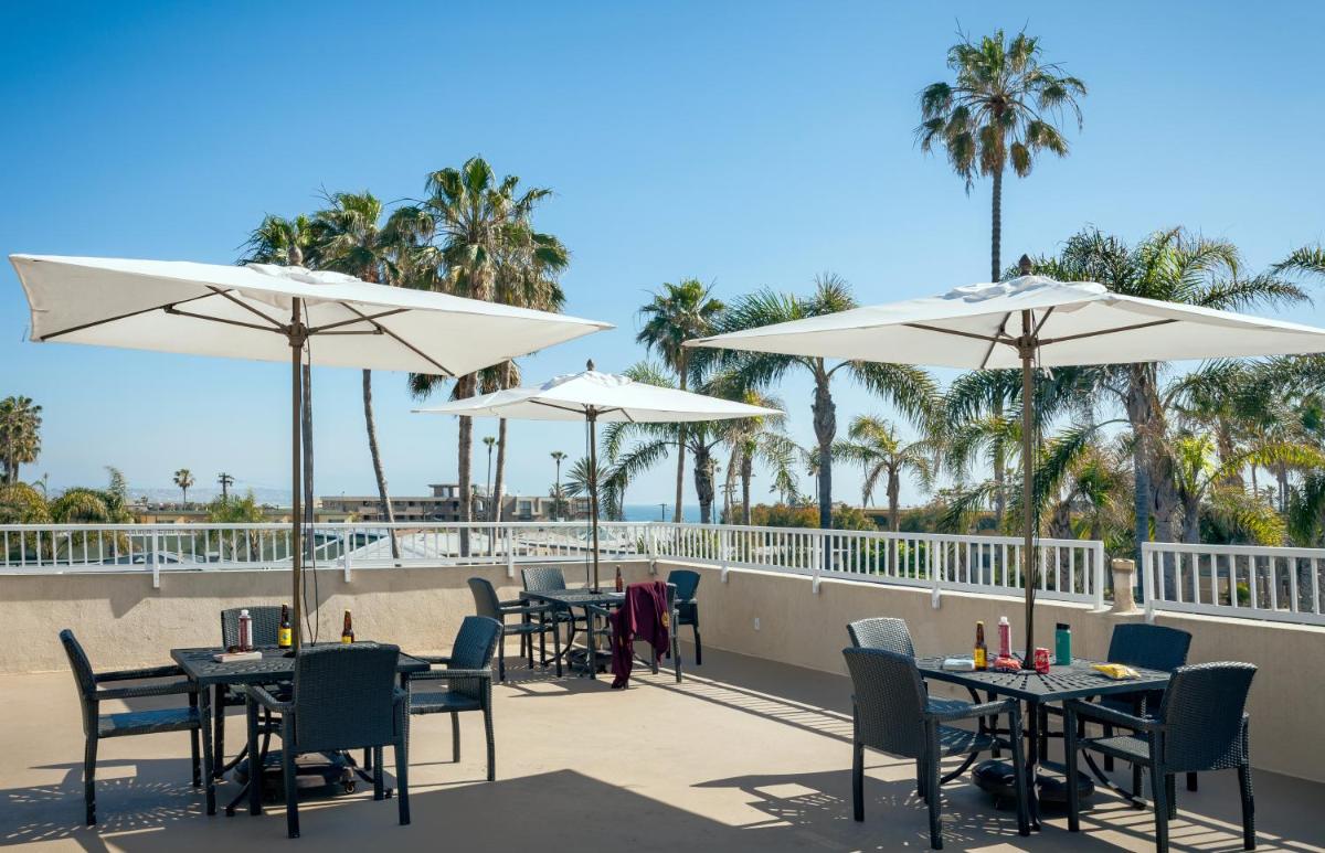 PB Surf Beachside Inn - image 6