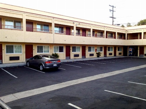 Harvey's Motel SDSU La Mesa San Diego - image 4