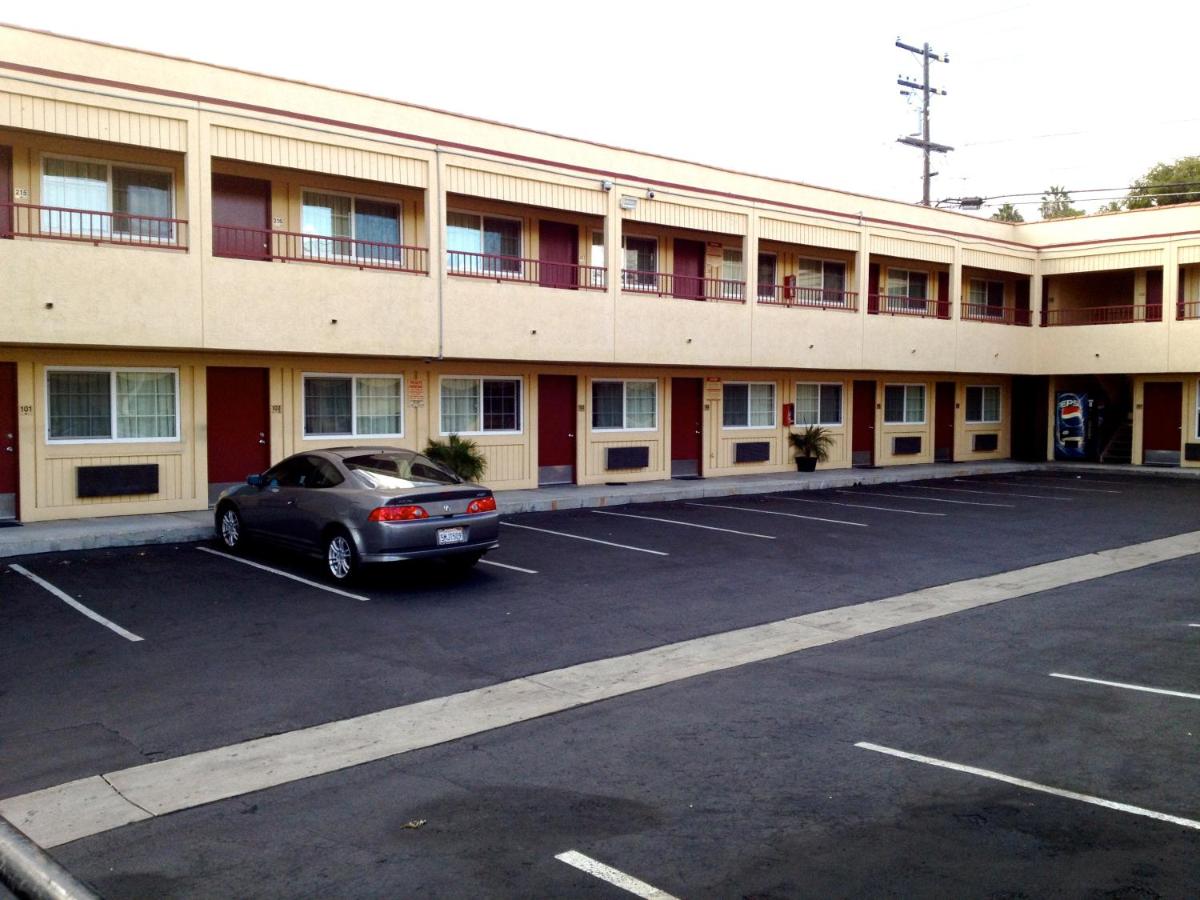 Harvey's Motel SDSU La Mesa San Diego - image 4