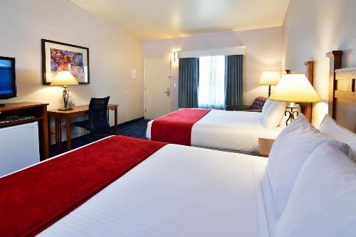 Lamplighter Inn & Suites at SDSU - image 13