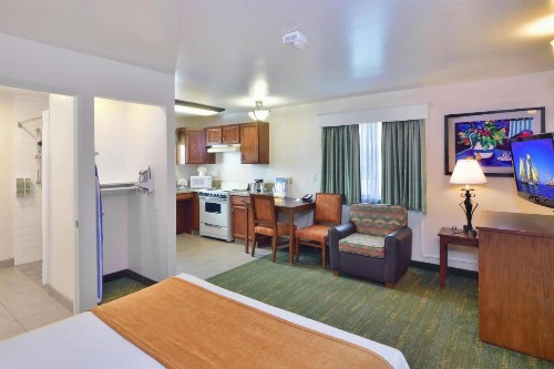 Lamplighter Inn & Suites at SDSU - image 21