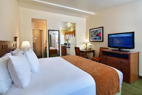Lamplighter Inn & Suites at SDSU - image 41