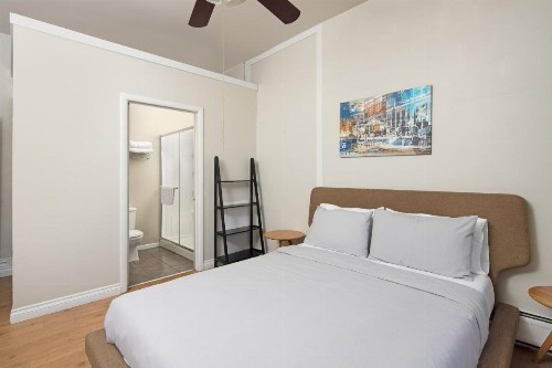 HI San Diego Downtown Hostel - image 15