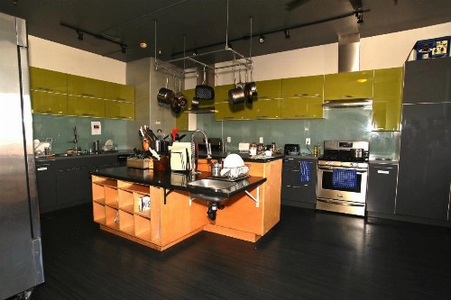 HI San Diego Downtown Hostel - image 35