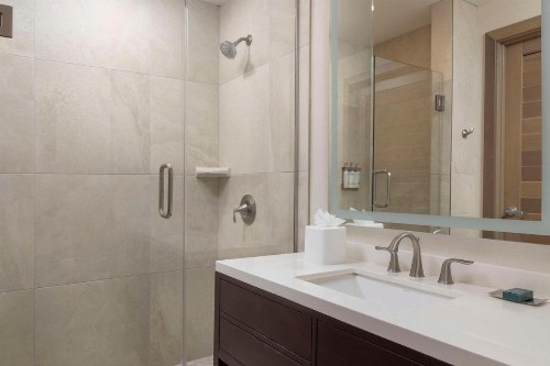 Holiday Inn San Diego Bayside an IHG Hotel - image 15